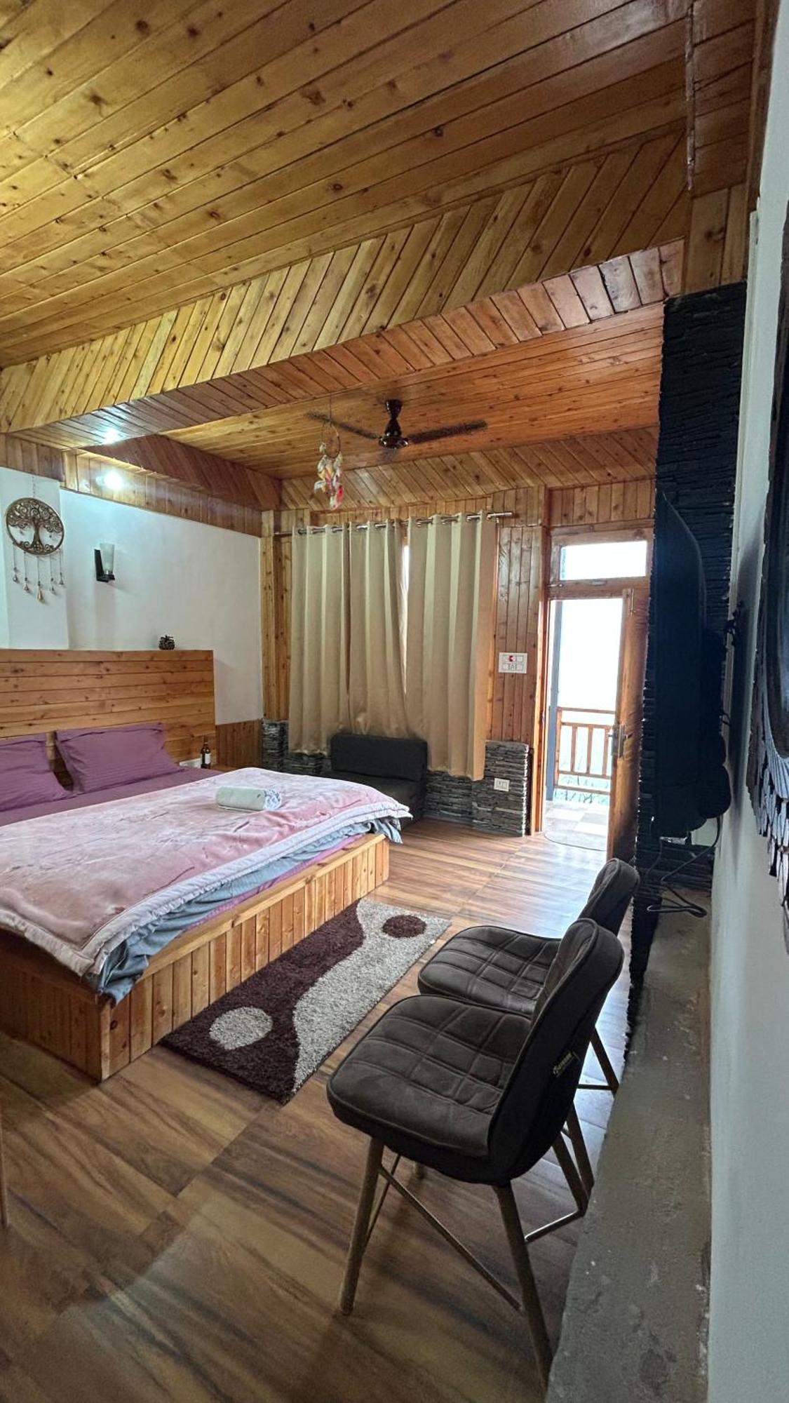 The Himalayan Sukoon Villa Near Jibhi Banjār Екстериор снимка