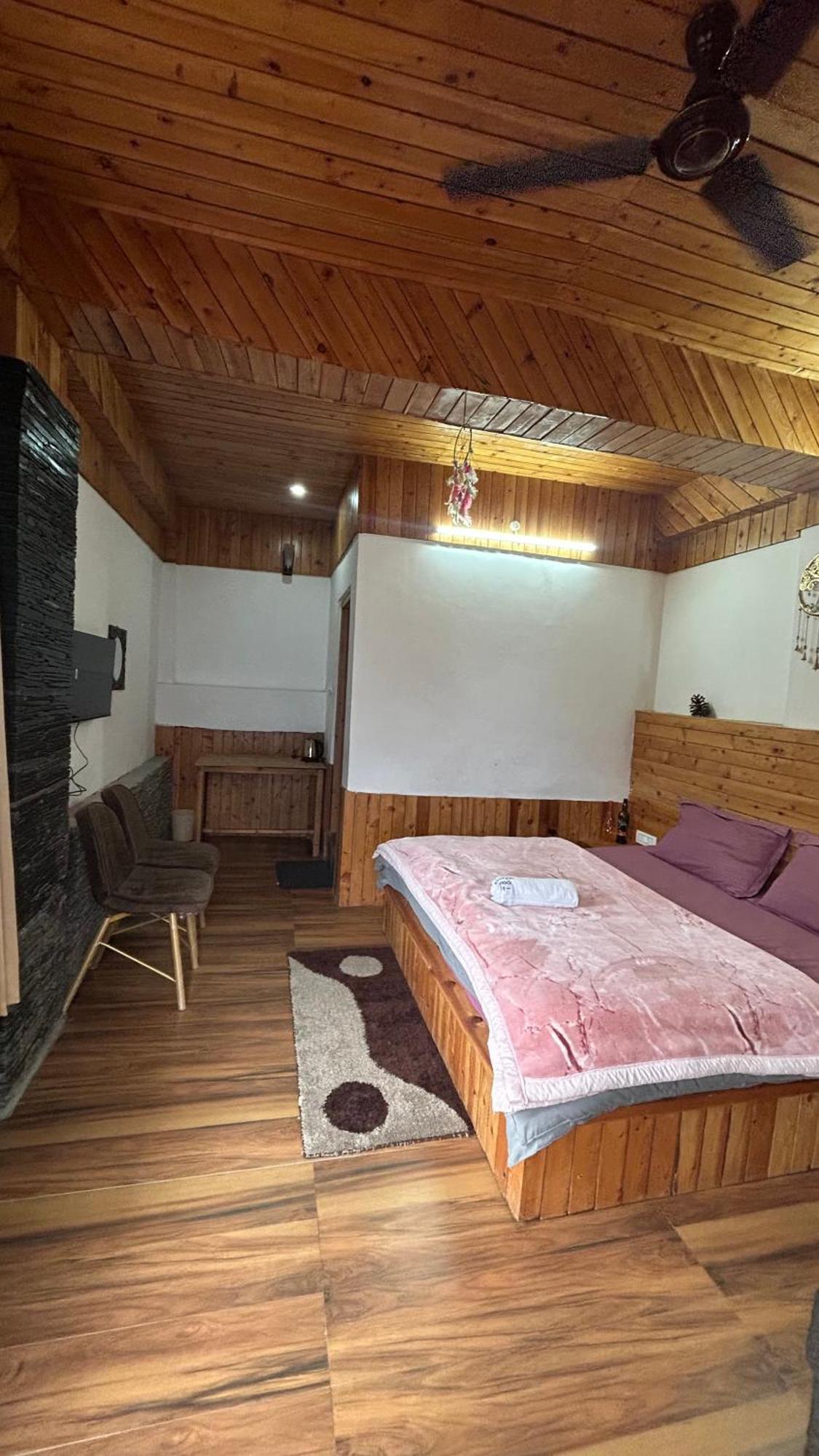 The Himalayan Sukoon Villa Near Jibhi Banjār Екстериор снимка